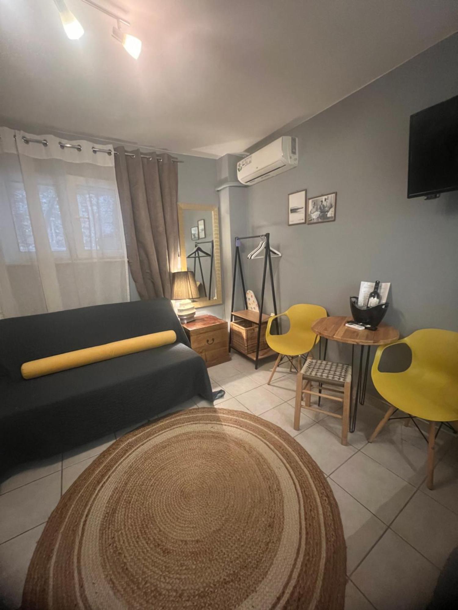 Lamda Vintage Appartment Atena Exterior foto